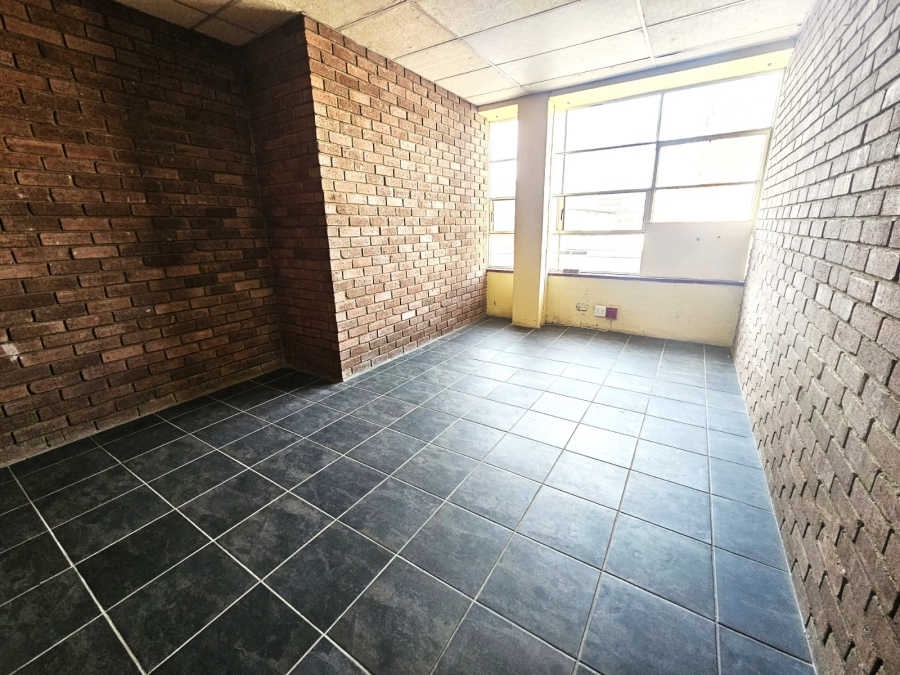 To Let Commercial Property for Rent in Rustenburg Rural North West